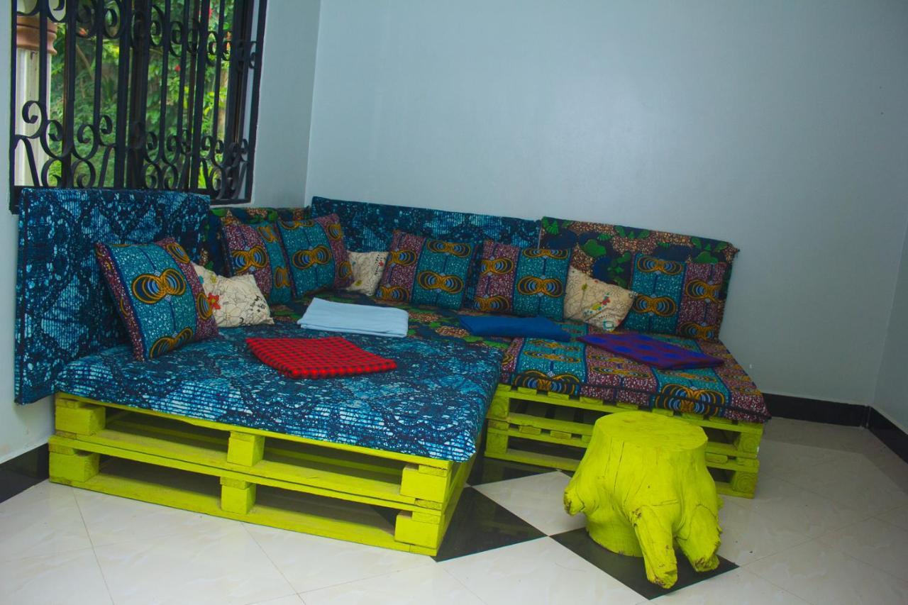Bed and Breakfast New Dream House Arusha Esterno foto