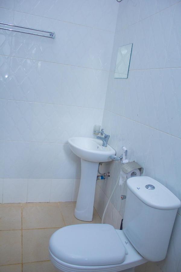 Bed and Breakfast New Dream House Arusha Esterno foto