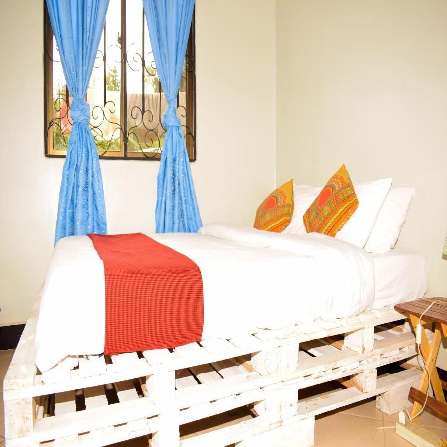 Bed and Breakfast New Dream House Arusha Esterno foto