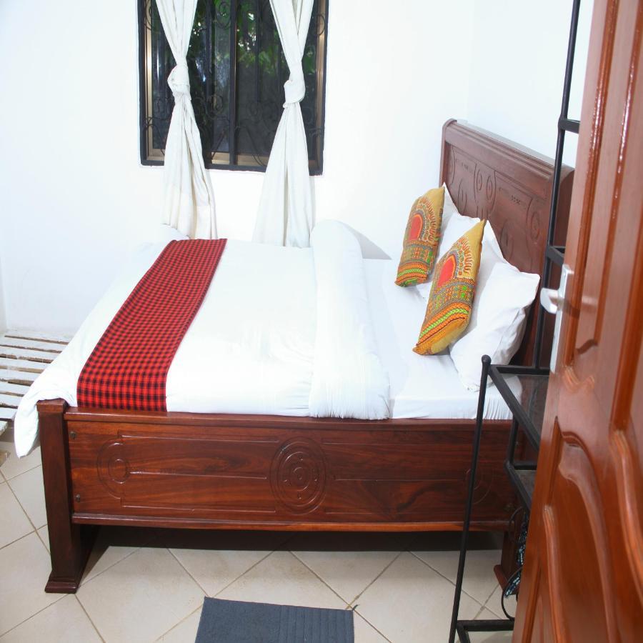 Bed and Breakfast New Dream House Arusha Esterno foto