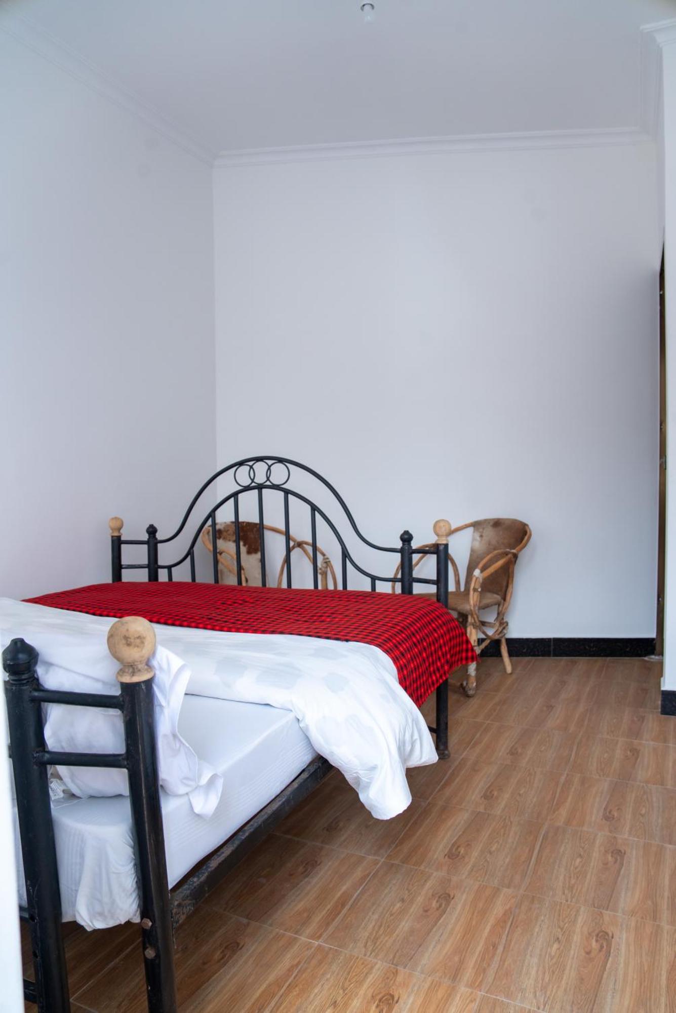 Bed and Breakfast New Dream House Arusha Esterno foto