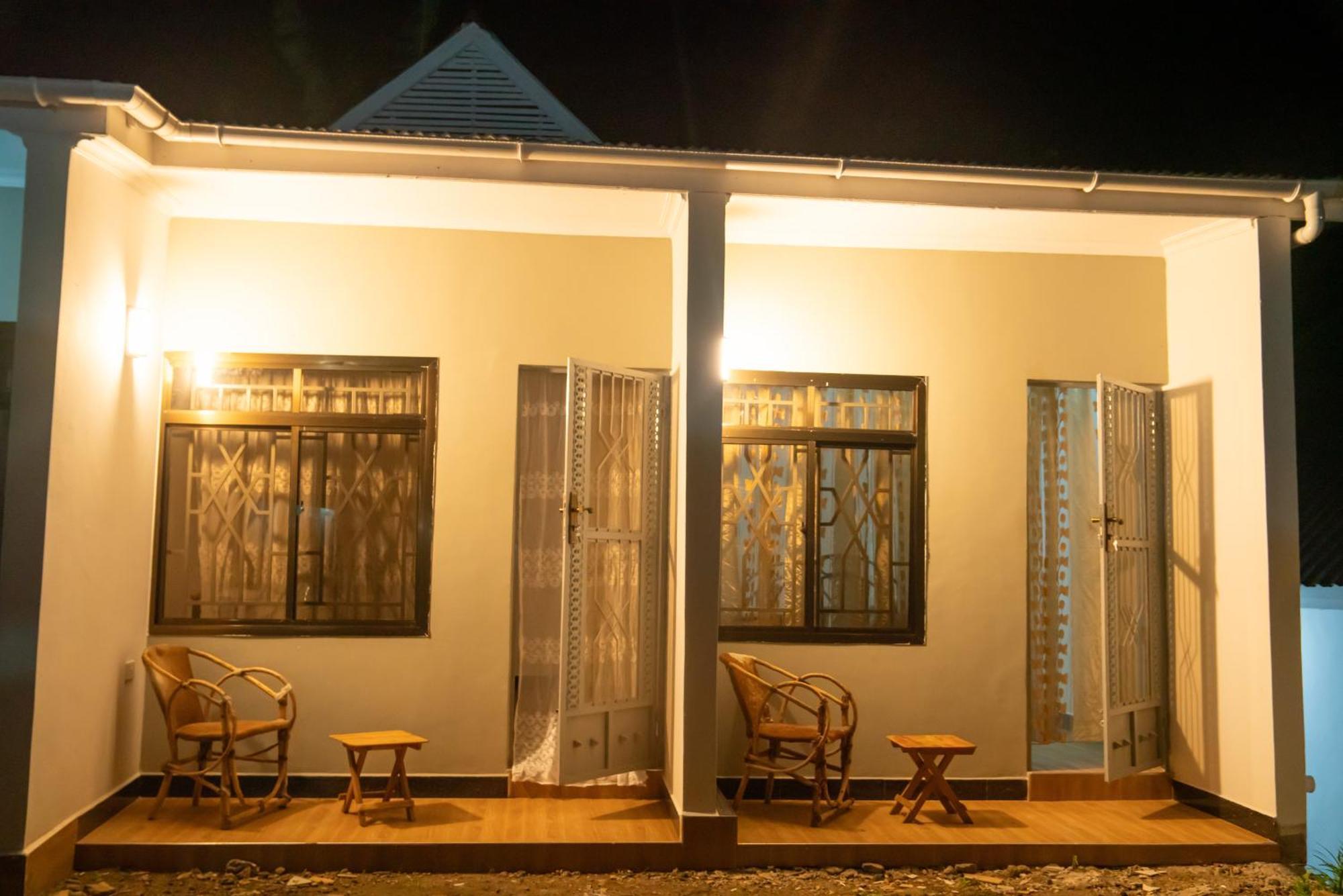 Bed and Breakfast New Dream House Arusha Esterno foto