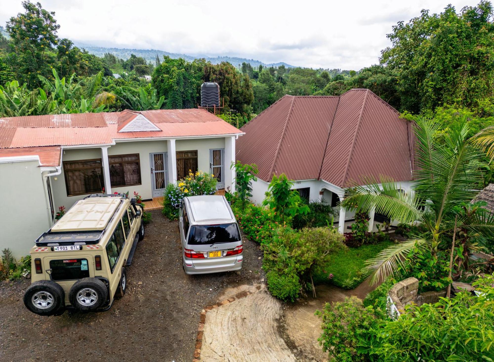 Bed and Breakfast New Dream House Arusha Esterno foto